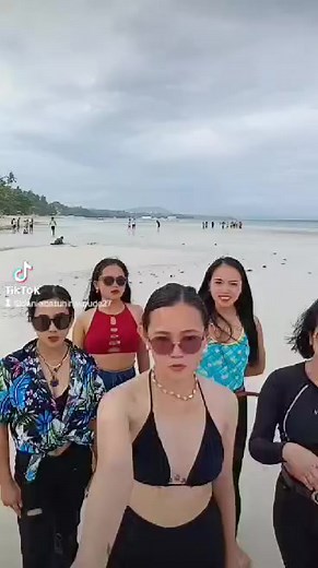 HELLO BITCHESS #reelsvideo Lyn de Mier Ma Carmel Torculas Malagar Johane Rose Capin Insert :Galendez 📷 Airah Casoy Malabago Thank's ❤️ | Jill Alaiza Betonio