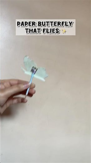 DIY flying paper butterfly | Easy paper craft ￼#papercrafts #flyingbutterfly #youtubeshortsvideos