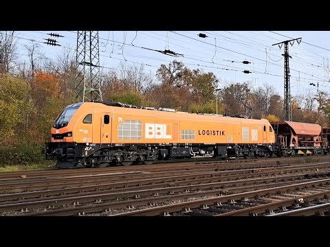 Stadler Euro Dual BR 2019 324-3 von BBL-Logistik mit Schüttgutwagenzug