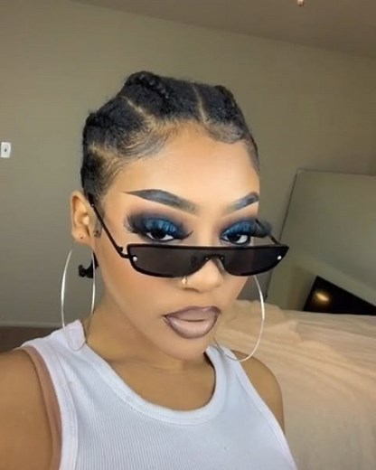 DASIA JANAE on Instagram: "The Amrezy Palette...Thats all imma say 🙌🏾. Follow my TikTok @dajjrambo ____________________________________________ Product List: Base @hudabeautyshop matte perfection base & @milkmakeup blur stick Eyes @amrezy x @anastasiabeverlyhills palette Brows @anastasiabeverlyhills Dip brow shade ebony Foundation @anastasiabeverlyhills luminous & @narsissist radiant longwear Mixed Concealer @tartecosmetics Shape tape shade tan sand & tan Lip @maccosmetics Chestnut liner mixed