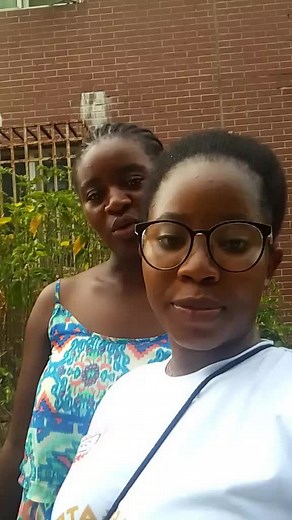 Understanding Sign Language in Colorful Outdoor Settings