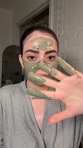 Self-care mode 💚✨ using the @axisy_official Mugwort Pore Clarifying Wash Off Pack, packed with mugwort extract adzuki beans to gently exfoliate, calm redness & clear out pores 🍃 leaves my skin soft, fresh and glowing every single time 💆🏻‍♀️ | Mona