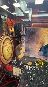 Was the gold bar real from Norman’s will #clawmachine #winning #arcadegames #arcadehacks #arcade #shortreels #reelsforyou | OhLa Reel6