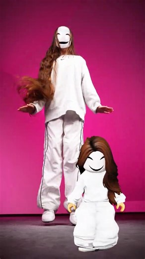 ME ME ME LOVE ME ‪@HYFY‬ ROBLOX YUJI JUMPING 👯‍♀️🤖 #shorts