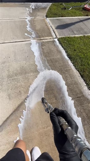 Baha Softwash LLC on Instagram: "Deep cleaning your concrete! We pre and post treat your dirty concrete to remove all mold and mildew hiding deep in the concrete leaving you a brighter longer lasting clean! Don’t just settle for a typical pressure wash, hire us and see why we have over 50+ five star reviews Bahasoftwash.com . . . . #smallbusiness #stcloudfl #pressurewashing #oddlysatisfying #smallbusiness #familybuisness"