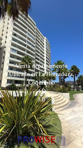 ¡No dejes pasar esta oportunidad! Se vende departamento en La Herradura, Coquimbo, con todas las comodidades que deseas. Con 4 dormitorios, 3 baños, jacuzzi, walk-in closet y un amplio balcón para disfrutar de las espectaculares vistas al mar. Además, cuenta con 165 metros cuadrados de espacio y conexión para lavadora. Todo esto por un precio de 8.700 UF. ¡Contáctanos para más información! #Venta #Departamento #LaHerradura #Coquimbo #VistaAlMar #departamentosenventa #LaSerena #Coquimbo #inversio