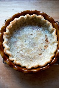 How to Parbake and Blind Bake Pie Crust | Alexandra's Kitchen