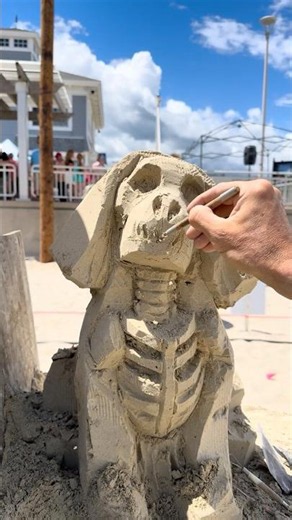 Sculpting the deceased dog, #sandart #deaddog #skeleton #petloss #karlis_ile