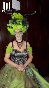Október 11-én mutatjuk be Berg Judit: RUMINI Ferrit-szigeten mesejátékát, Korda Bonifác rendezésében. Ismerjétek meg Molyrát, a Ferrit-sziget álnok és gonosz úrnőjét, akit Lőrincz Nikol alakít. Ravasz, manipulatív figura, aki csapdákat állít a szigetre tévedő hajósoknak, köztük Rumininek is. Hatalmát arra használja, hogy irányítsa a Ferriteket és uralkodjon mindenki felett, aki a szigetére kerül. Rumini Ferrit-szigeten, lenyűgöző szereposztásban a Magyar Színház színpadán. Barsi Márton, Soltész 