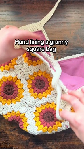 Hand Lining a Sunflower Granny Square Bag Tutorial