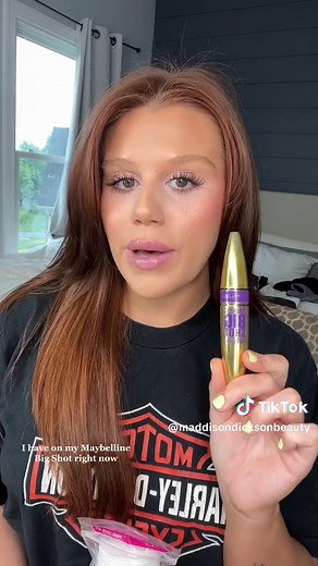 Easy Way to Remove Waterproof Mascara Safely