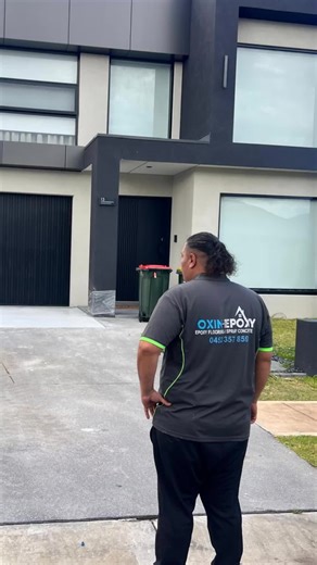 Oxin Epoxy Flooring on Instagram: "✅️ Concrete renewal without the mess — spraycrete does it better. 📩 DM us today to book! #flooring #spraycrete #concrete #drivewaysydney #spraycretesydney"