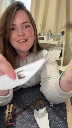 Bathroom DIY: Create a Budget-Friendly Positive Affirmation Mirror with Cricut and Poundland #cricut