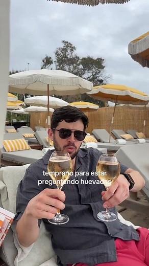 nosotros 11am: ¿temprano para unos drinks?