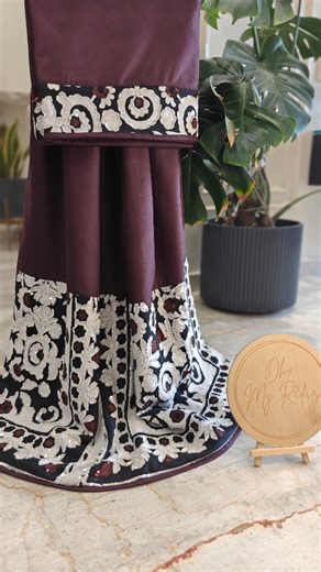 Oh! My Ridaz | Ridas | Joris | Accessories on Instagram: "Abstract sequins series Sold... OMR1641 Base fabric - Soft cotton base Work- sequins work done all around the ghagra and pardi on a pretty abstract border to give a smart and dainty look Colour - plum #rida #ridas #mumineen #dawoodibohra #bohracommunity ridaz dawoodibohracommunity ridaz mumineenbusiness"