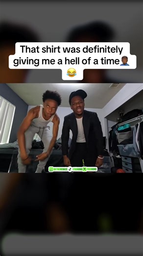 Why he didn’t help me bro😭😂 (Twitch: Freehund) | shirt