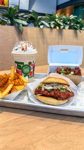 The K-Shack Menu is back at Shake Shack, with Korean-inspired foods like the K-Shack Fried Chicken Sandwich, K-Shack Fried Chicken Bites, Spicy BBQ Fries (with an exclusive new Korean BBQ Sauce), the K-Shack Spicy Caramel Shake, and more. Try these new offerings ASAP - they’re only here for a limited time. 📍Shake Shack Bellevue Square, First Level Located next to Castilla, along Bellevue Way | Bellevue Collection