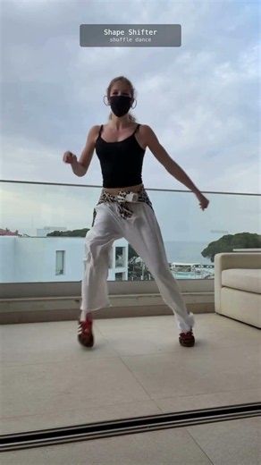 Shape Shifter #shuffling #cuttingshapes #shufflegirl #shufflegirls #shapeshifter #shuffle