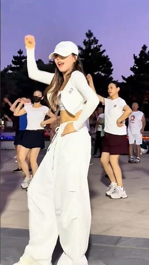 Hawak Mo Ang Beat by DJ Mogo | Happy Dance #yuimidance