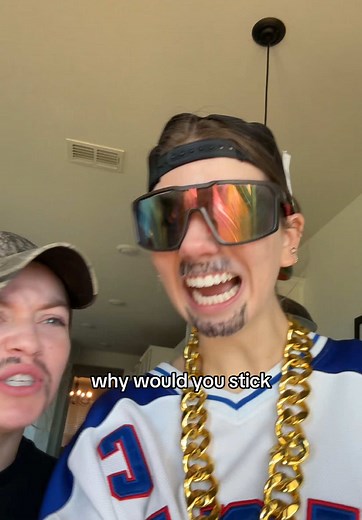 Magic Hair Tie Trick That Will Leave You Surprised