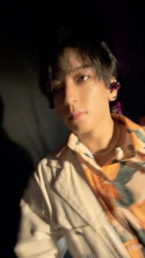 志麻 shima on Instagram: "オンライン配信ありがとう！！裏でカメラ回してたんやけど、しまさかです！！！ もう1ヶ月後にはしまさかライブ！入信日はもう決まりましたか？ 皆さんと幸せになれる日を楽しみにしていますよ🧝🏻‍♀️🧝🏻‍♀️🧝🏻‍♀️🧝🏻‍♀️🧝🏻‍♀️ #志麻 #となりの坂田 #浦島坂田船 #ハロウィン"