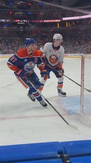 This is why defence men have trust issues. @mcdavid97 @edmontonoilers | Josh Hamilton