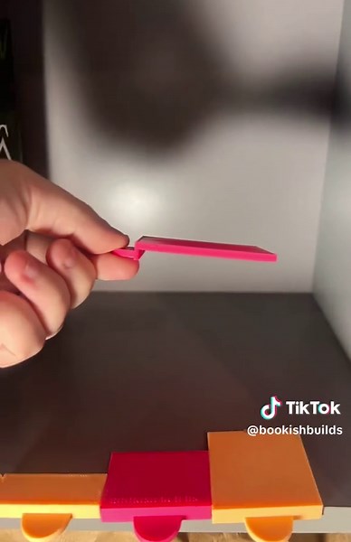 I added a new product to my shop in 5 sizes!! Get these book aligners to help align your books in a neat row!! #fyp #booktok #boomshelfmakeover #bookhack