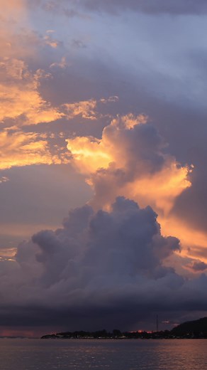 8.3K views · 304 reactions | Dancing clouds at sunset on the coast of Indonesia #indonesia #timelapse #sunset | Goran Safarek | Facebook