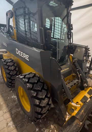 JohnDeere#skidsteer#320G#farmequipment#JD#bobcat#construction#landscaping#excavation#work#play