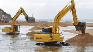 Flood water rise in Narrabeen