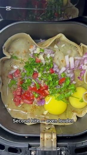 The Crunch That Made Me Stop Thinking 🤯 | Funny ASMR#shorts#asmr#asmreating#funnyasmr#crunchyasmr