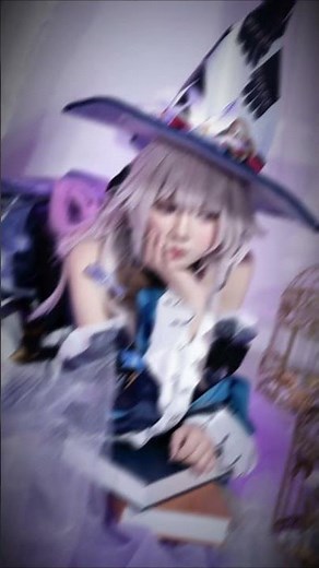 💗 Cosplayer - Poppachan\n👁 Character - The Herta\n🎮 Fandom - Honkai: Star Rail