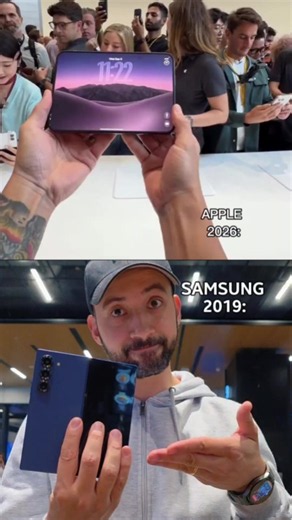 Samsung Galaxy ZFold ou iPhone Duo? 🤖 ou 🍎 E ainda tem o Galaxy ZFlip 👀 kkkk Video: @andyto #FeitoComGalaxy #Zfold #ZFlip #SamsungBrasil #SamsungYpx