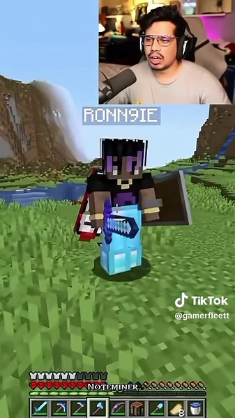 Ye kya hua: Gamer Fleet and Jack in Minecraft