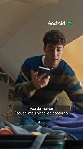 14 reactions | Ajudando na arrumação e apareceu um item misterioso? 樂 Use o Gemini Live e deixe a IA do Google te dar aquela força. #PraTodosVerem Um jovem aponta a câmera do seu celular S25 Ultra para uma bancada de banheiro com vários pincéis de maquiagem. Na tela do celular, a IA do Gemini Live destaca com um círculo o item correto e exibe o texto "Este com a ponta angular", ajudando-o a encontrar o pincel de contorno. | Google | Facebook