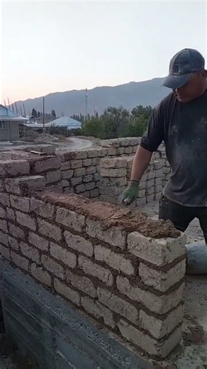 Building Houses with Mud & Fire Bricks in 2026? 🧱 #TraditionalConstruction #Bricklaying #Masonry