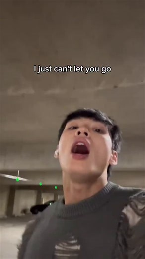 N A R I M A N 🦋 on Instagram: "#sing #singer #reaction #funny #comedy"