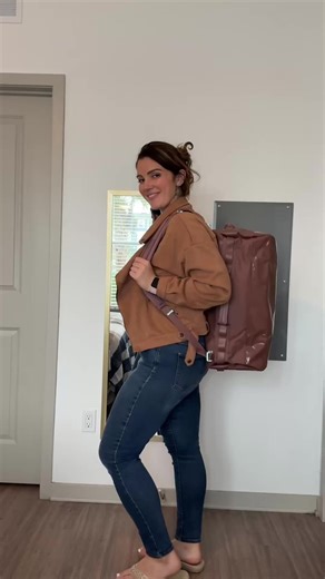 The Ultimate Travel Go-Bag in Mint Chip