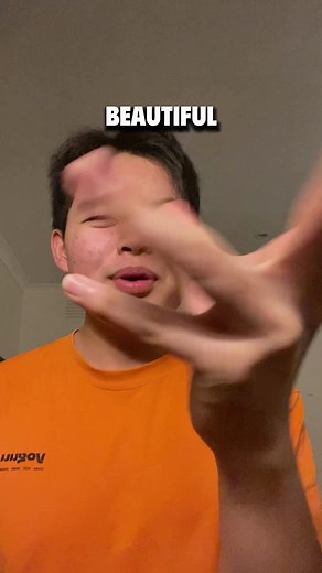 How to Say 'You Are So Beautiful' in Vietnamese