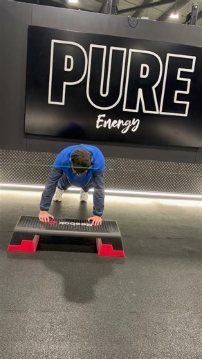 Press ups #pressups #bodyweightexercise #bodyweightworkout