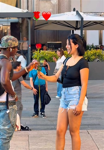 She is so beautiful 🥹 YouTube : Soum officiel @Soum Officiel @Soum Officiel #explore #videoviral #viral #pourtoii #foryou
