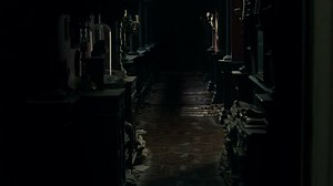 The.Woman.in.Black.2012.720p.BDRip(01h22m38s-01h23m06s)-002