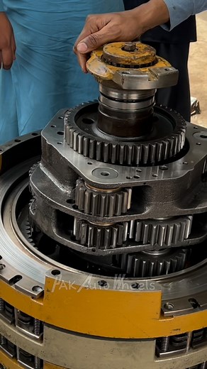 Pak AutoWheels | Bulldozer Transmission Restored #skills #automobile #bulldozer #dozer #restoration #repair | Instagram