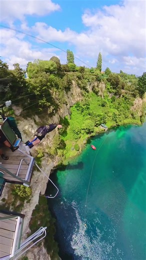 Experience the Thrill of Bungee Jumping!