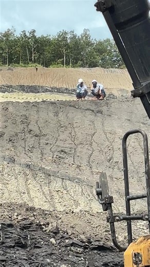 CCTV Insights on Coal Mining Operations