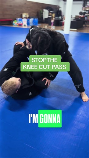 Mastering the Knee Cut Pass in Jiu-Jitsu