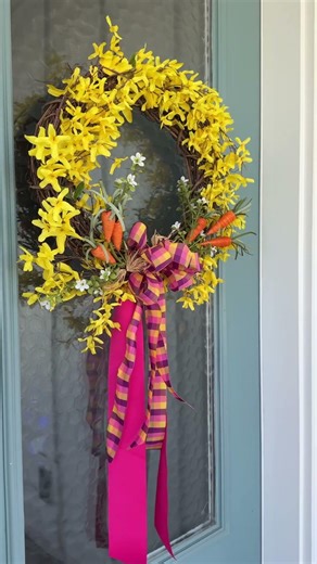 Spring/Easter DIY Wreath for the front door #shorts #springwteath #easterdecor