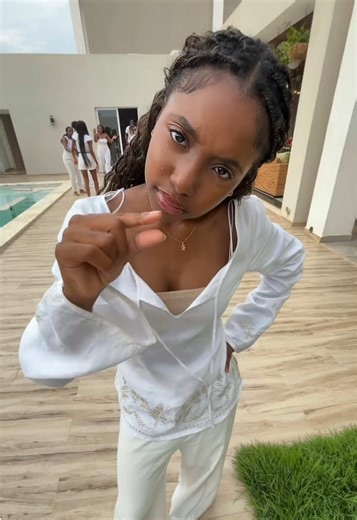 user5389672 (@user5389672)’s videos with Little Bit - MattyBRaps