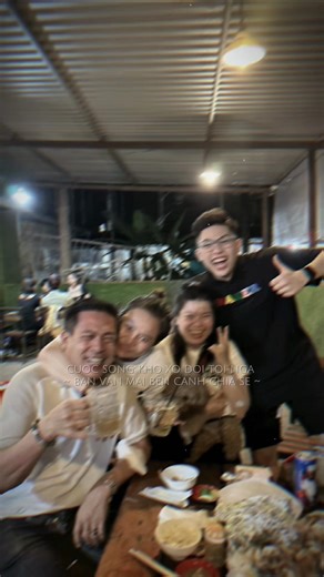 Video của Bé Công (@im_ntc) với bản nhạc âm thanh gốc - Trọng Tuyển Q8