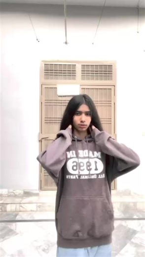 Trend Complete: A Guide to Today's Hit Songs